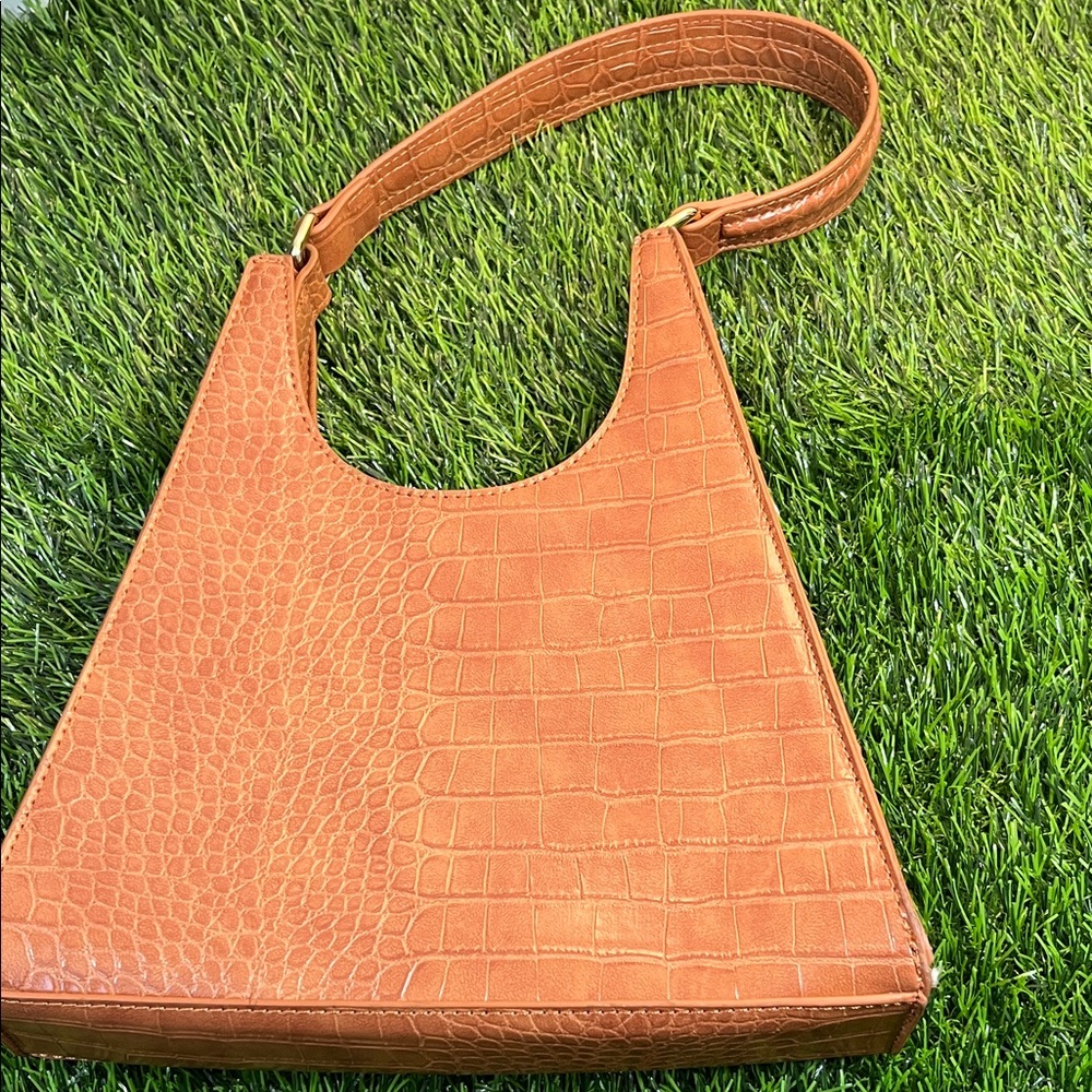 Brown Croc-Embossed Women’s Shoulder Bag